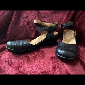 East Spirit comfort Heels